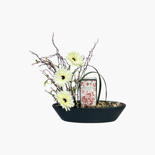 هدية عطر مع ورد