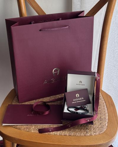 اسوارة Aigner - اسود