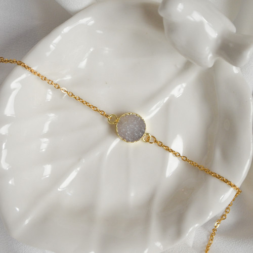 اسوارة راقية من الحجر المطلي بالذهب الصافي من مجمو...