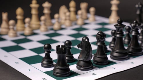 بكج شطرنج المحترفين