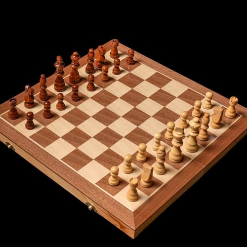 شطرنج خشبي صغير