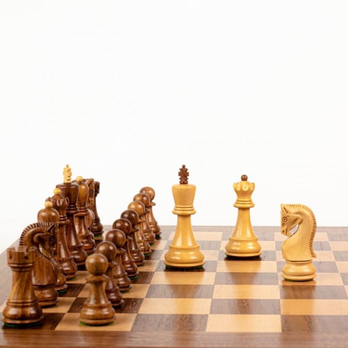 شطرنج خشب فاخر بتصميم الروس