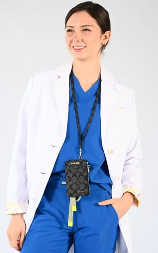 محفظة نسائية طبية فوتشر | FOTSHR Plus wallet