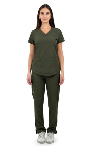 طقم سكراب طبي نسائي ريذم | لورا كلانس