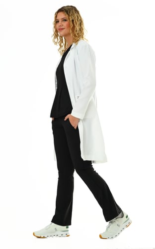 لابكوت طبي نسائي ابيض LX-015003 | لوكاس آند اكس