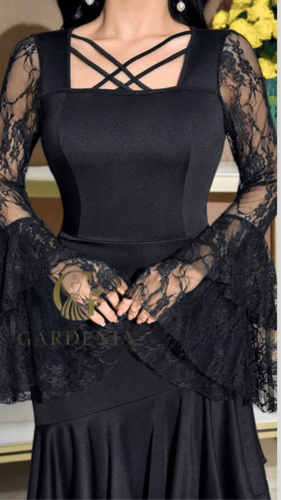 فستان ناعم باكمام كشكشه