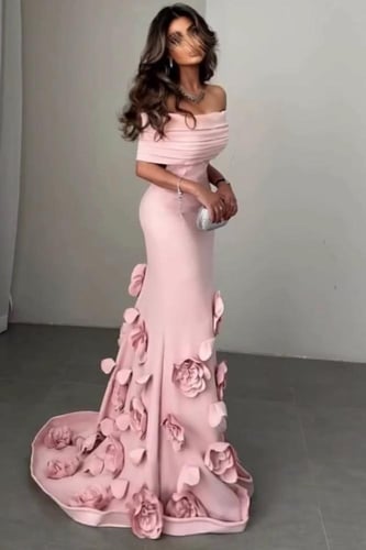 فستان ماسك بيبي بينك حواف ورد
