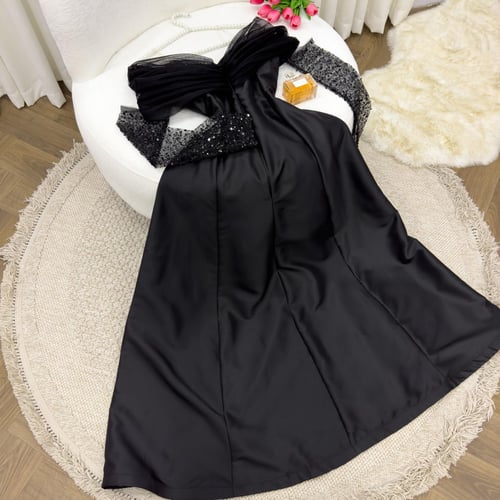 فستان نسائي ميكادوا