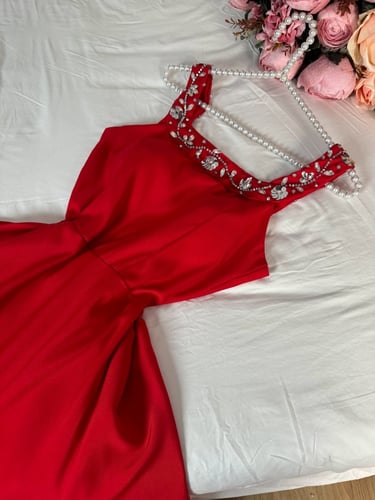 فستان سهره مكشوف الظهر