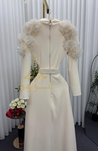 فستان "لؤلؤة غاردينيا" الملكي -