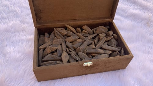 مروكي أصقون، الأوقية بـ