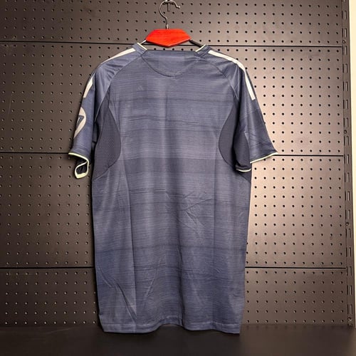 قميص نادي ريال مدريد الاحتياطي 25/26