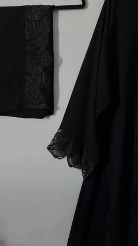 عبايه مضاوي + طرحه