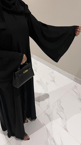 عبايه رولا + طرحه