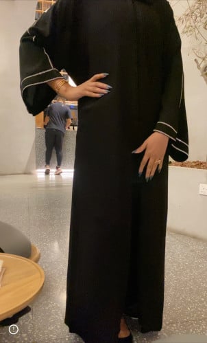 عبايه قماش ملكيk107+ طرحه