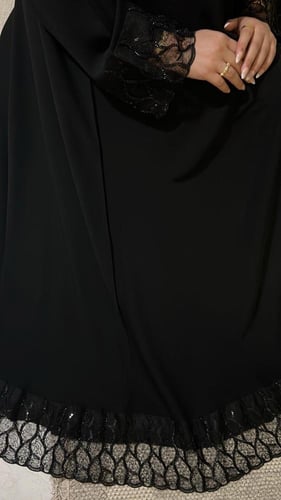 عبايه ليلى+ طرحه