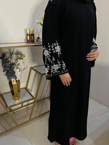 عبايه شيخه k106+طرحه