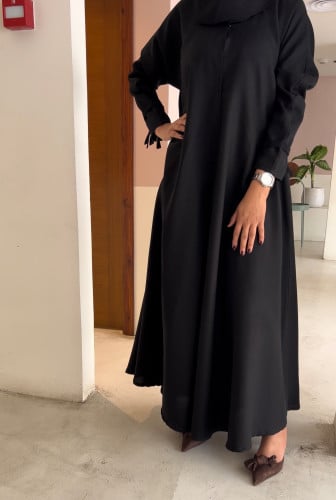 عبايه كلوش قماش كريب + طرحه