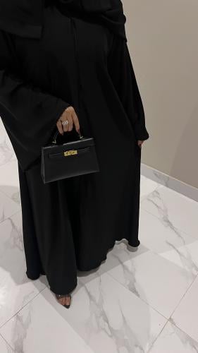 عبايه رولا + طرحه