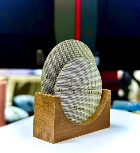 قاعدة خشبية لحلقات البك سكرين