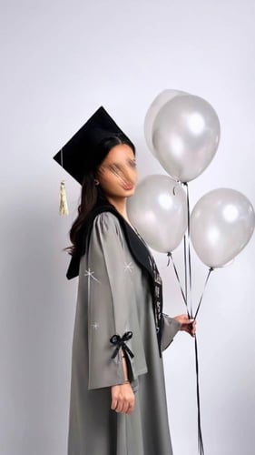 عباية تخرج رمادي