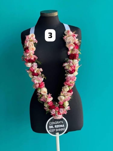 عقد التخرج بالاسم