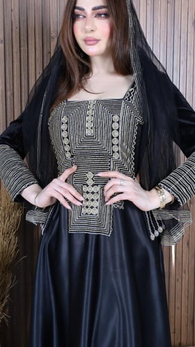 جلابية طويل مطرزة مع طرحة (سودا)