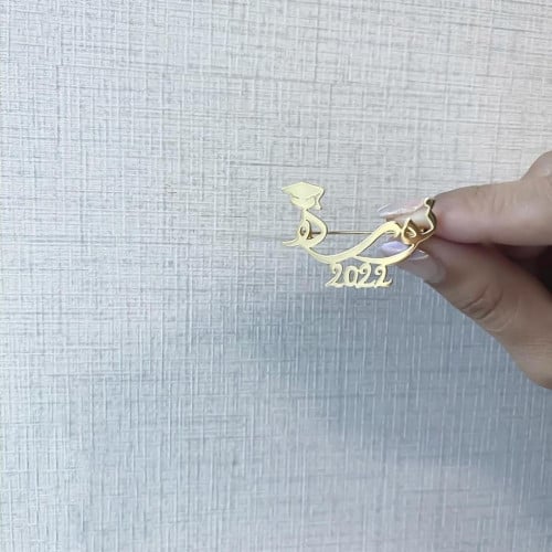 بروش تخرج بالإسم