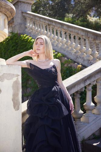 MNM couture M1168