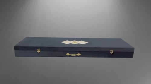 بوكس ملكي سيف وبشت وطقم ساعة - متجر المحترفون