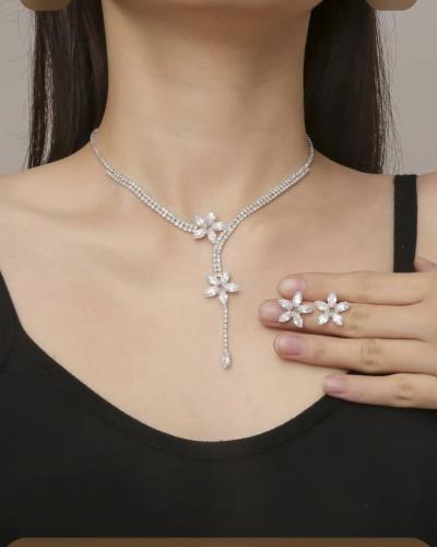 طقم زركون قلادة و اقراط