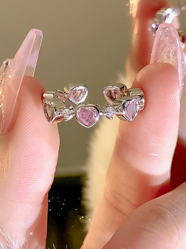 خاتم حب وردية تصميم مميز