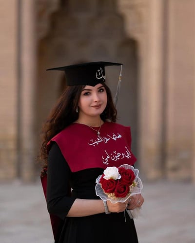 قبعة تخرج بالاسم