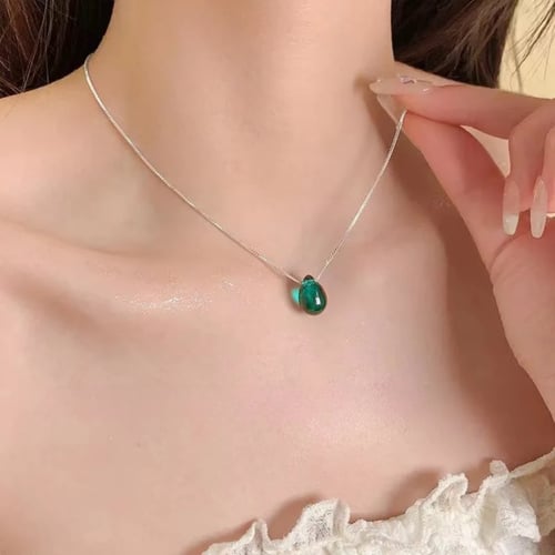 سلسال قطرة الماء يتغير لونها حسب الحرارة والمشاعر