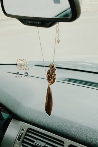 تعليقة كسرة عود بشكل قلب اكرلاك