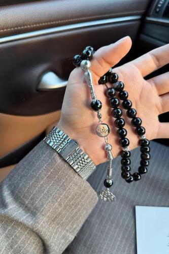 سبحة بالاسم بتصميم أنيق