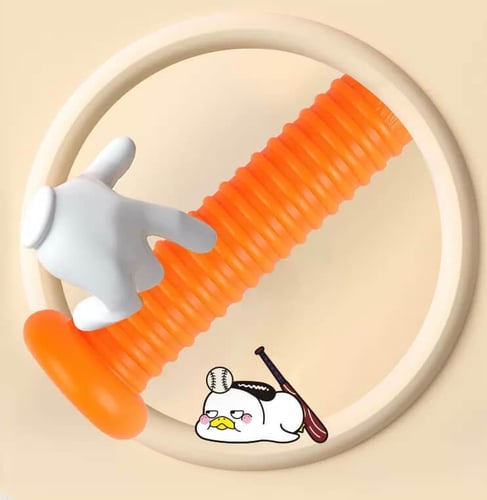 لعبة تحدي قذف الكرات بالمضرب