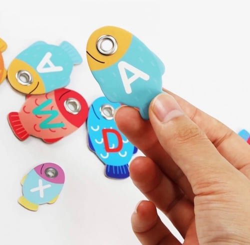 صيد الحروف الانجليزية لتكوين العبارات ( لعبة مبتكر...