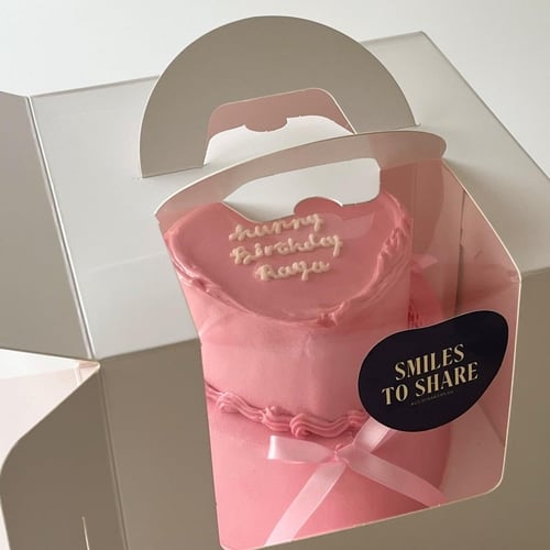 7inch Metallic Heart Cake w/Ribbons