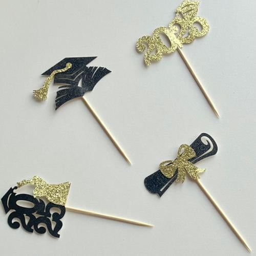 2025 Graduation Topper