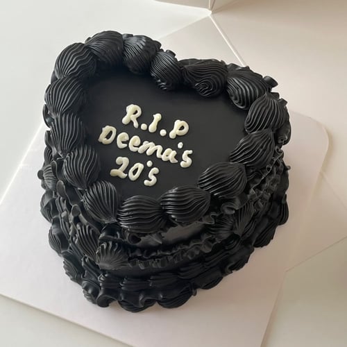 6inch Mini Black Heart Cake