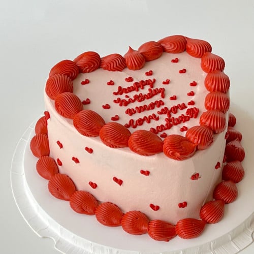 8inches Heart Cake W/hearts