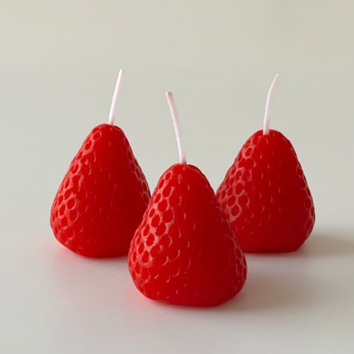شمعة Strawberry Candle