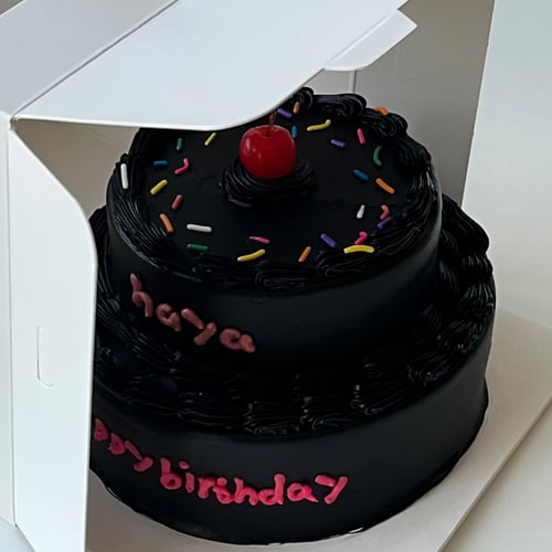 Clay’s Signature Black