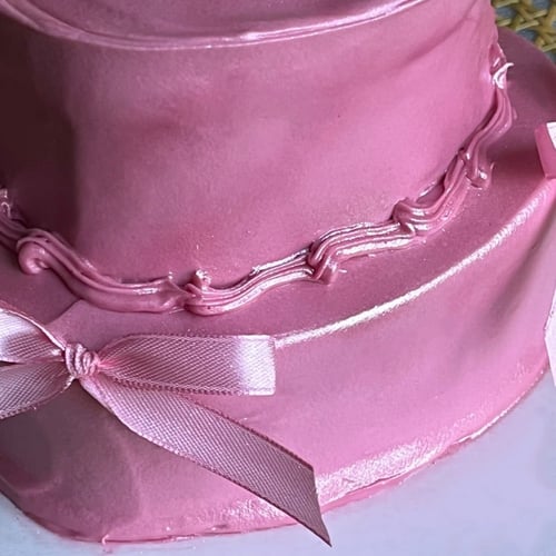 7inch Metallic Heart Cake w/Ribbons