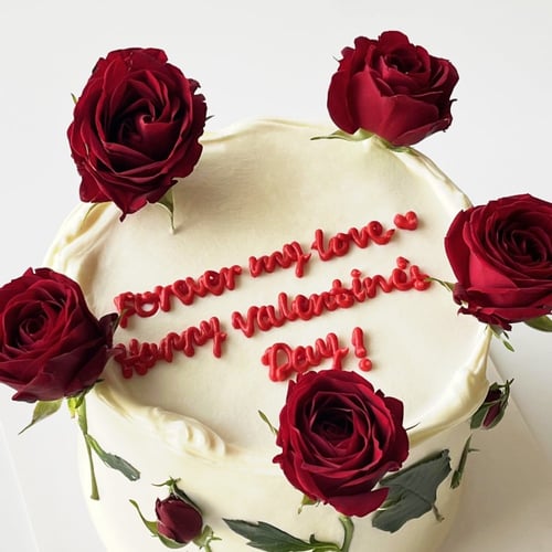 Tall Red Roses Cake