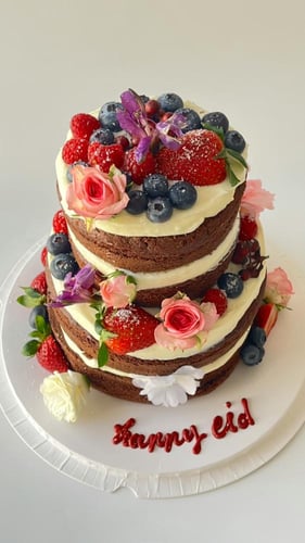 Naked Flowers & Fruit Cake