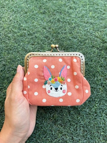 شنطة المفاجآت السعيدة