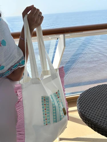 شنطة نزهة البحر + منشفة