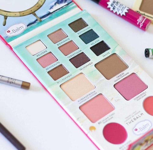 باليت من ماركة ((ذابالم)) مكون من شدو وبلشر و كنتو...